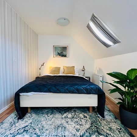 Penthouse-Laegenhet Med Tva Sovrum & Terass Med Havsutsikt Мёлле Экстерьер фото