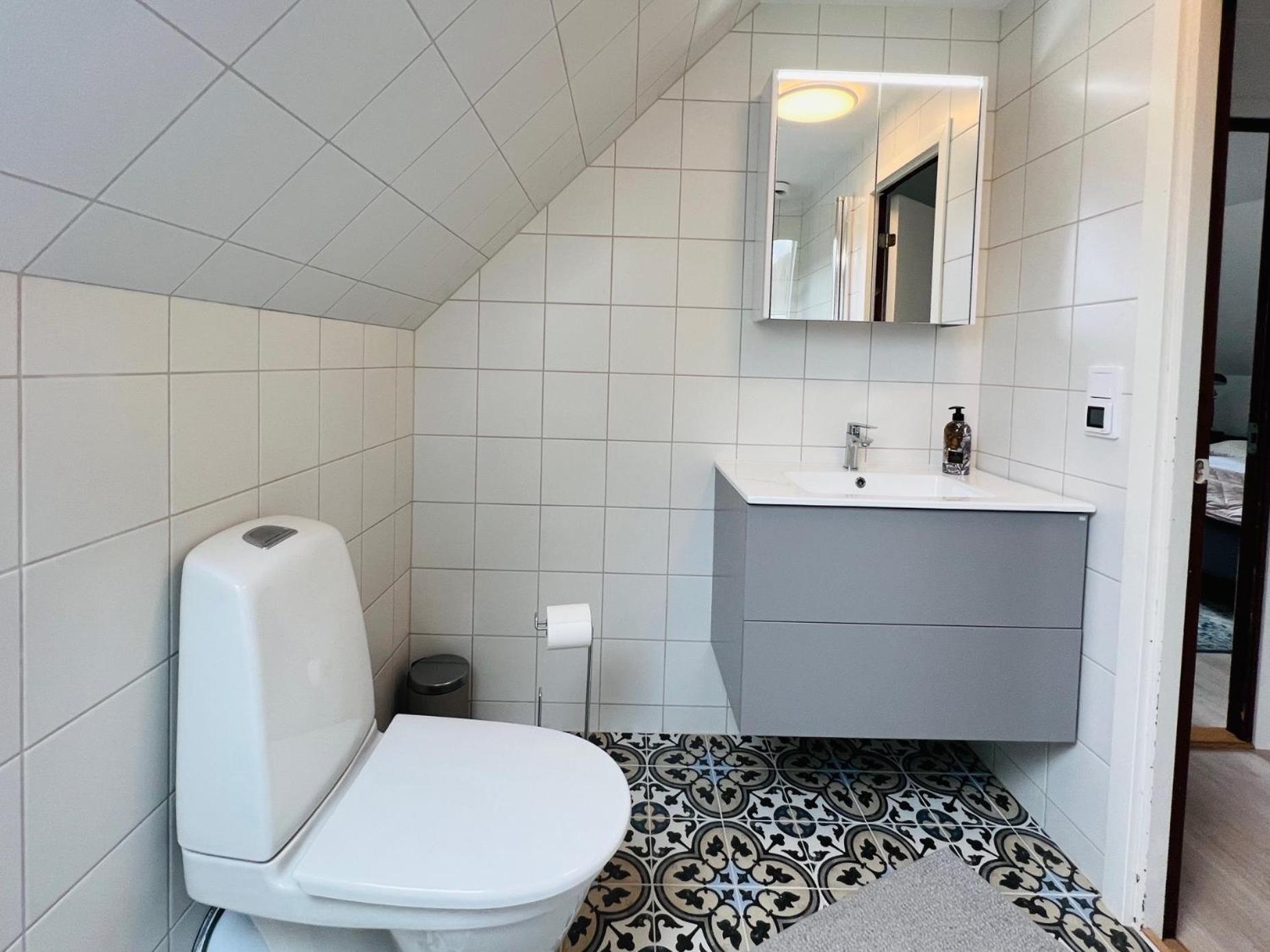 Penthouse-Laegenhet Med Tva Sovrum & Terass Med Havsutsikt Мёлле Экстерьер фото