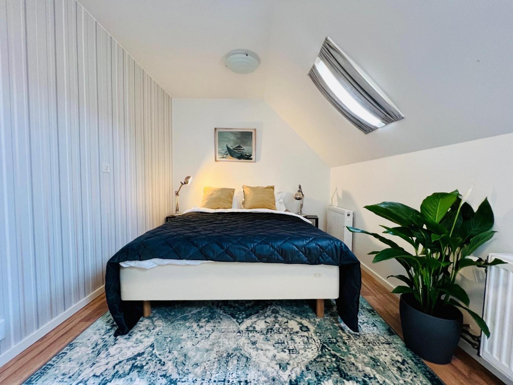 Penthouse-Laegenhet Med Tva Sovrum & Terass Med Havsutsikt Мёлле Экстерьер фото